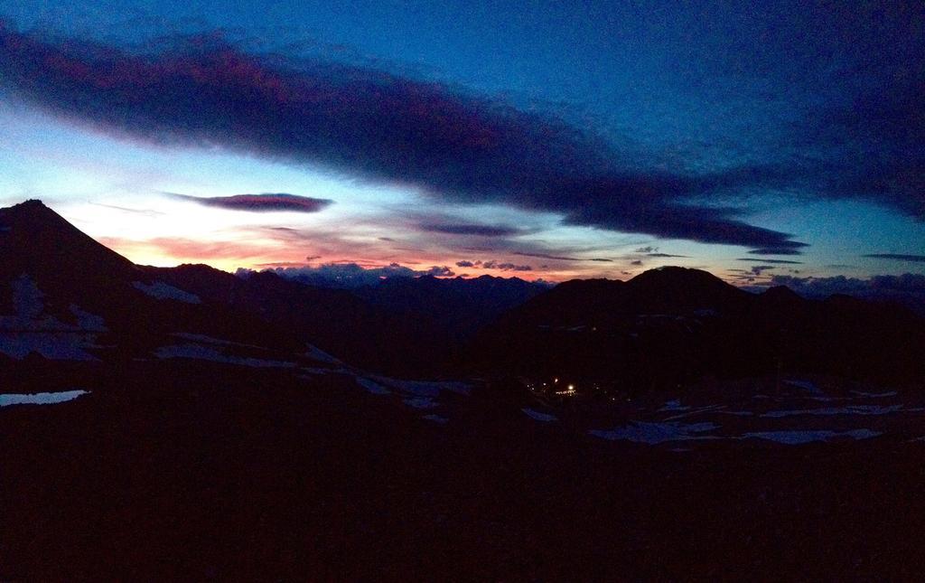 Albergo Quarto Pirovano Passo Stelvio Luaran gambar