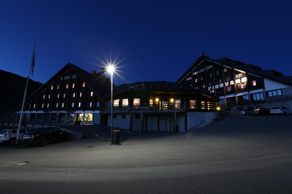 Albergo Quarto Pirovano Passo Stelvio Luaran gambar