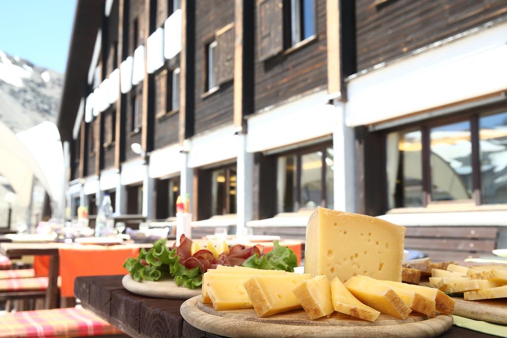 Albergo Quarto Pirovano Passo Stelvio Luaran gambar