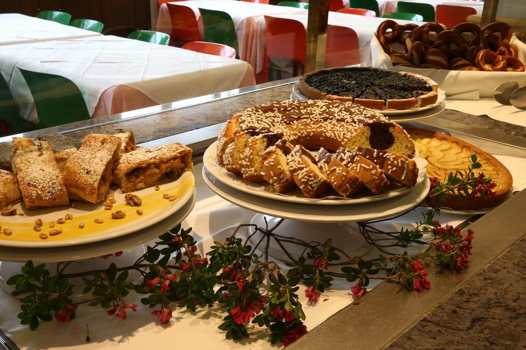 Albergo Quarto Pirovano Passo Stelvio Luaran gambar